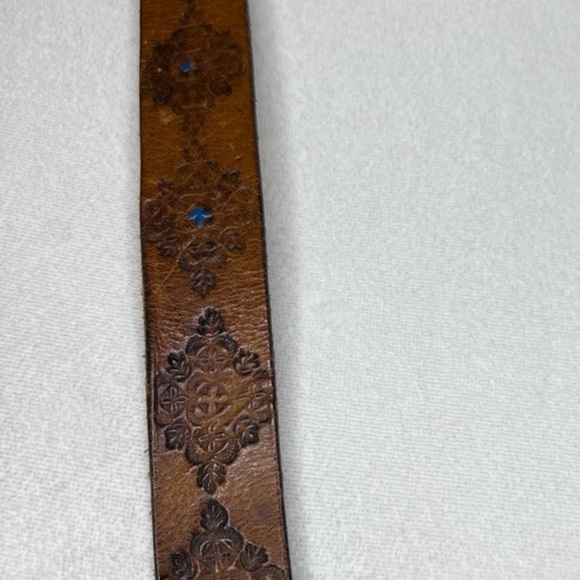 Vintage Tooled Southwest Leather Belt Brass Buckle - Picture 8 of 11